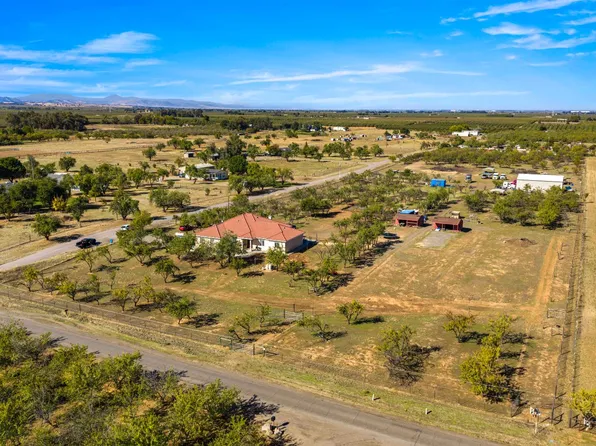 6581 Wisconsin Ave, Arbuckle, CA 95912