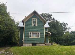 114 Stone Church Rd, Tribes Hill, NY 12177