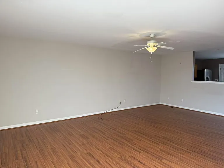 515 Cedarmont Dr — Photo 3