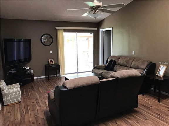 2nd image of 1441 Portola Ave