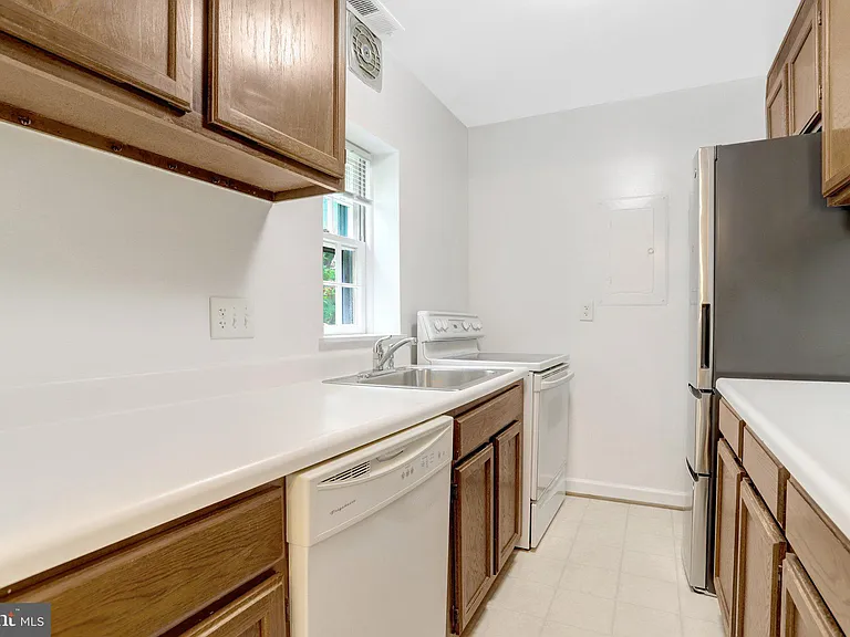 3456 S Stafford St #B1 — Photo 11