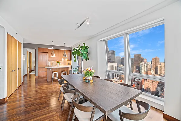 Rented by Realmart Realty LLC | media 29