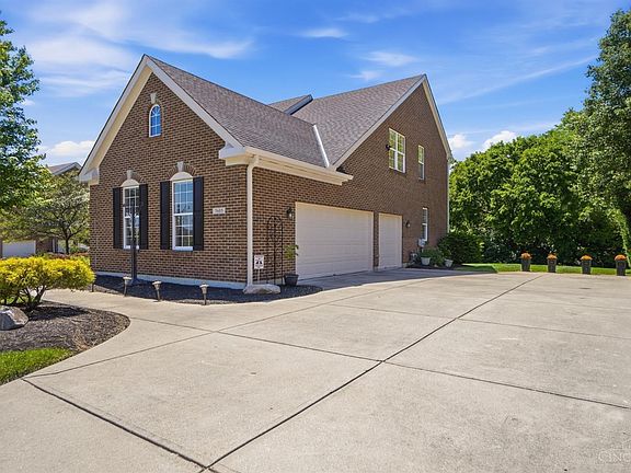 4th image of 7605 Foxchase Dr