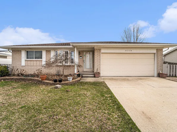 22139 Reinhardt St, Woodhaven, MI 48183