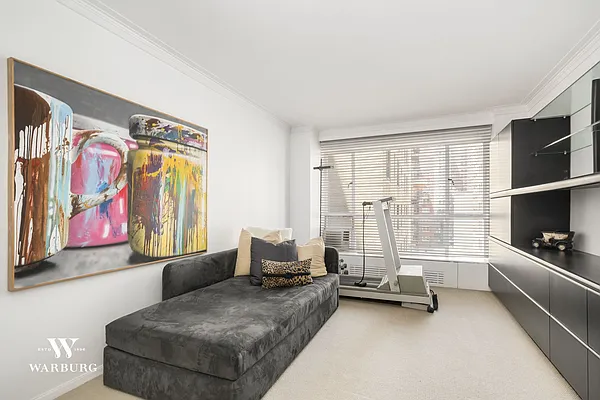 Sold by Warburg | media 5