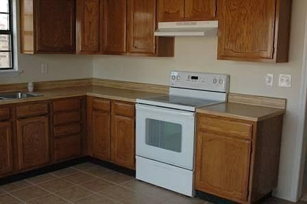 4th image of 4224 Ireland Dr