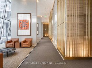 50 Charles St E #2910, Toronto, ON M4Y 0C3