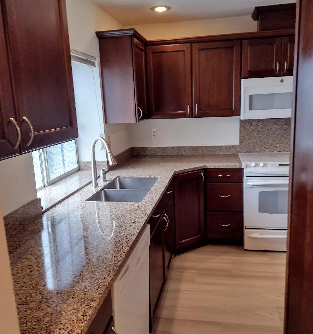 2 bed, 2.5 bath, 1270 sqft, $2,500 — Photo 4