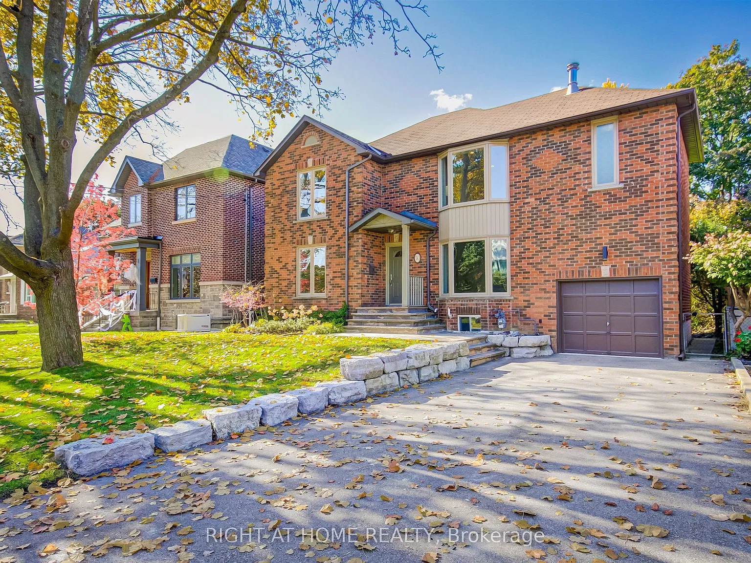 4 bed, $8,000 — Photo 2