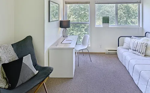 Floor plan 4x2 - By the Bedroom