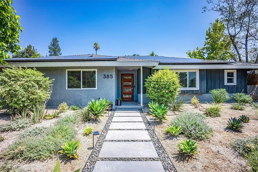 4 bed, 1956 sqft, $6,000 — Photo 1