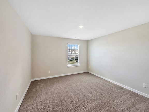 5th image of 300 Whisper Wood Way