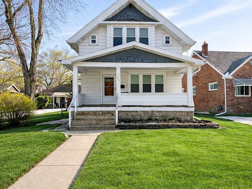 1st image of 829 Ogden Ave