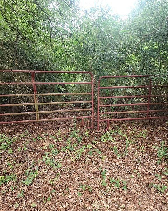 1st image of 131 Barney Rush Rd