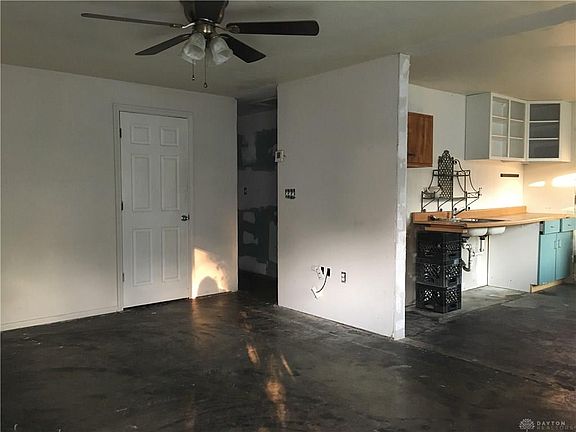 2nd image of 18 York Ave