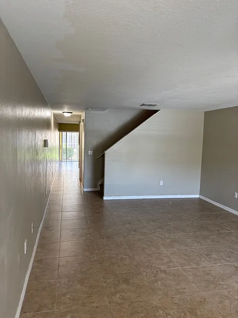 2 bed, 2.5 bath, 1496 sqft, $1,695 — Photo 4