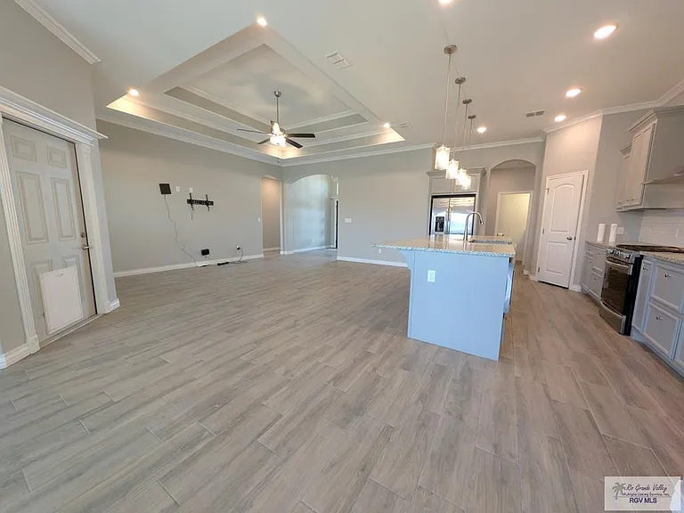 2602 Martell St — Photo 10