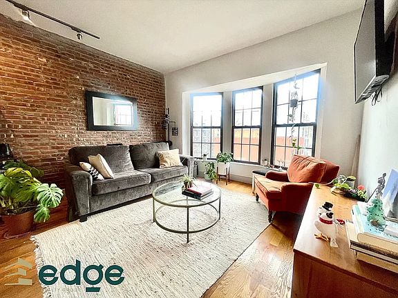 3rd image of 101 Quincy St APT 3l