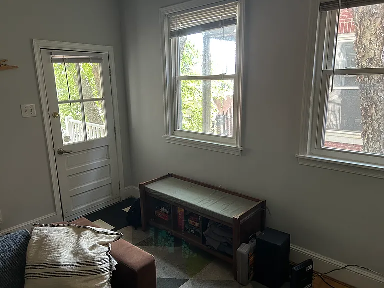 2233 E Pratt St #1R — Photo 9