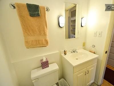4th image of 3542 Hollydale Dr