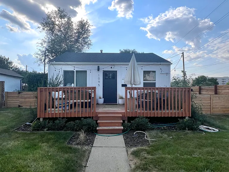 1095 Irving St — Photo 2