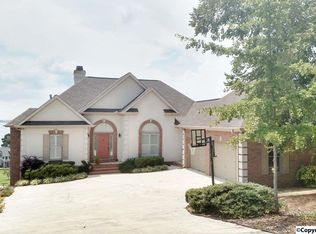 1089 Heritage Dr, Guntersville, AL 35976