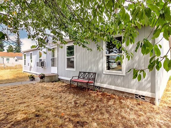 3rd image of 11415 10th Avenue S