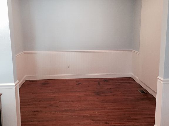 4th image of 9119 Mace Ave