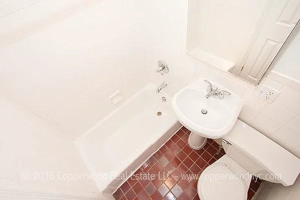 Rented by Copperwood Real Estate | media 18