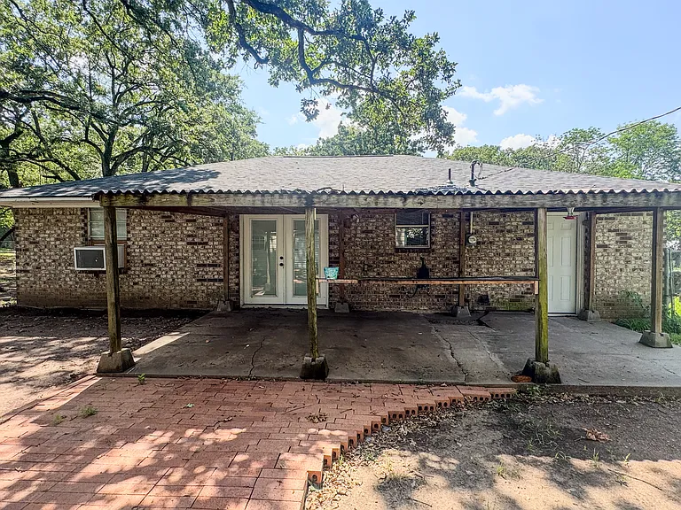 743 Oak Leaf Trl — Photo 16
