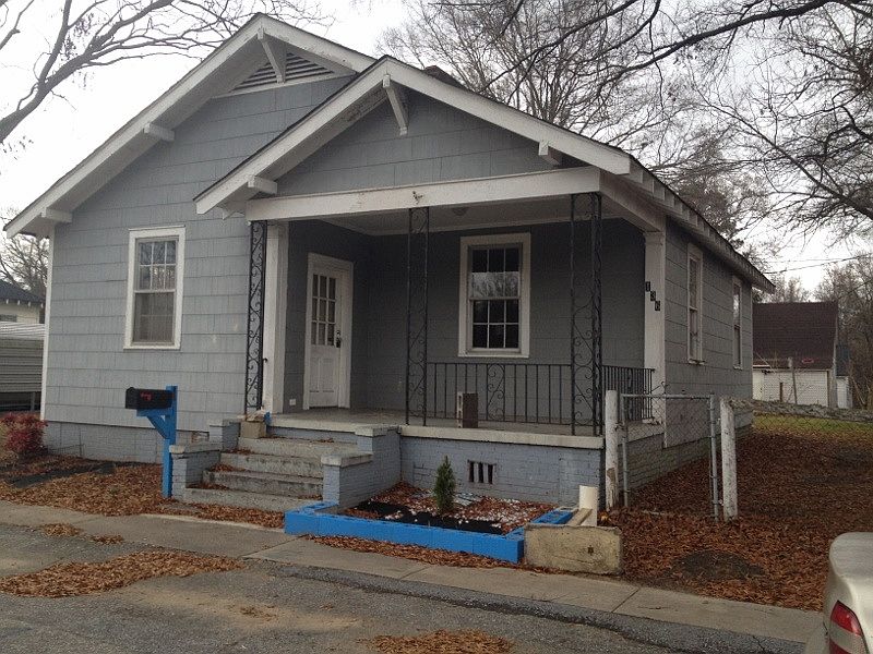 1st image of 136 Rice St
