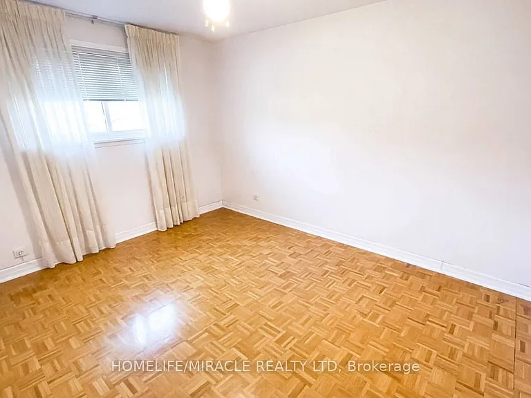 20 Hatchet Pl — Photo 8