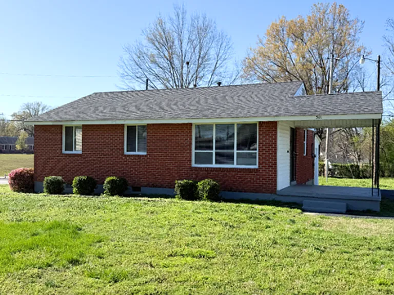 511 Jenson Rd — Photo 2