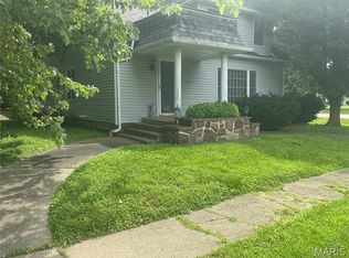 211 Edgar St, Gillespie, IL 62033