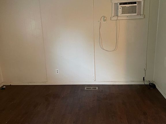 2nd image of 361-363 Fairway S #361