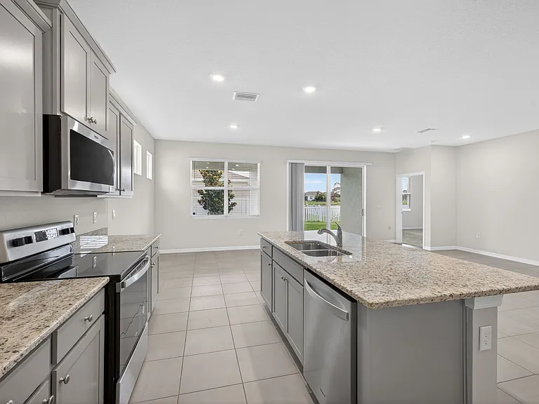 13204 Waterleaf Garden Cir — Photo 12