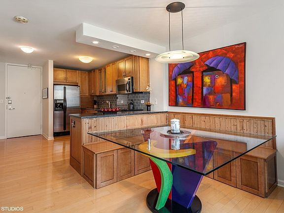 5th image of 505 N Lake Shore Dr APT 602