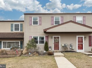 65 Pennypacker Dr, Schwenksville, PA 19473