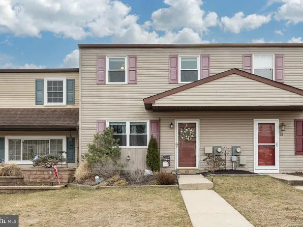 65 Pennypacker Dr, Schwenksville, PA 19473