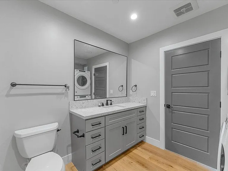 1182 West Blvd #C — Photo 11