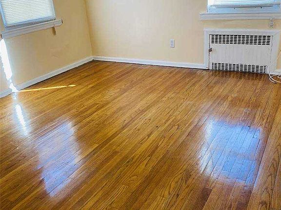 2nd image of 149-27 118th St #2