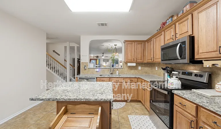 2909 Ashwood Rd — Photo 16