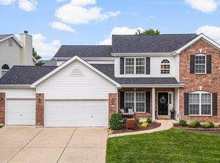 226 Arbor Trails Dr, Ballwin, MO 63021