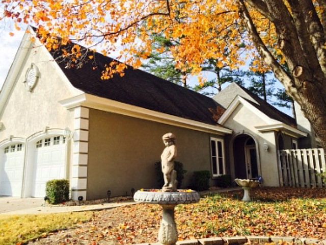 1st image of 2628 Chaucer Dr