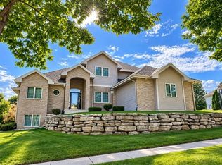 9101 Settlers Rd, Madison, WI 53717