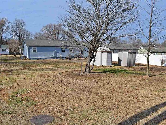 4th image of 4820 Craven Dr