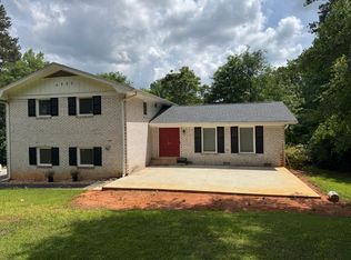 4977 Rockbridge Rd, Stone Mountain, GA 30088