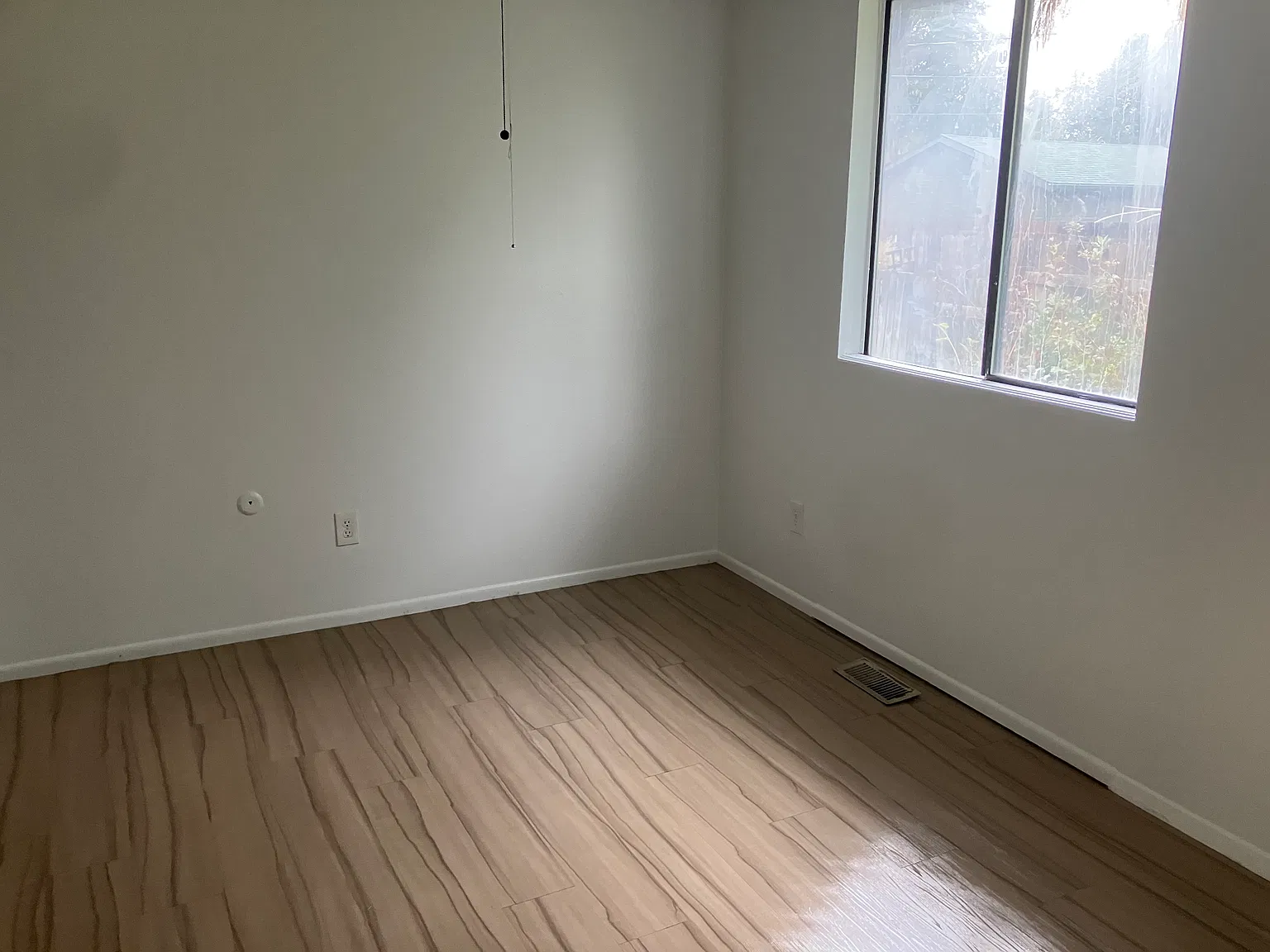 375 Pierce St — Photo 1