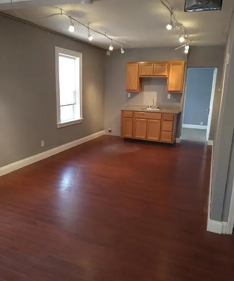 7529 Forsyth Blvd #C — Photo 2