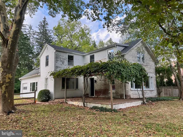 2633 Pennington Rd, Pennington, NJ 08534